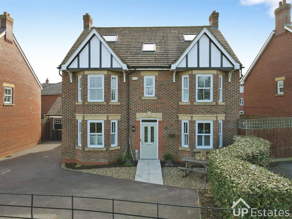 Additional image 38 of 6 bed detached house for saleGleneagles Close, Great Denham, Bedford MK40
