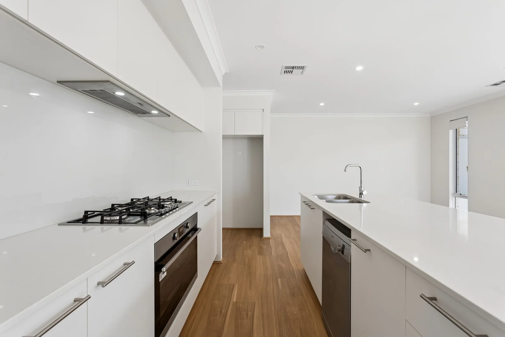 14 Junonia Wy, Jindalee WA 6036 photo 2