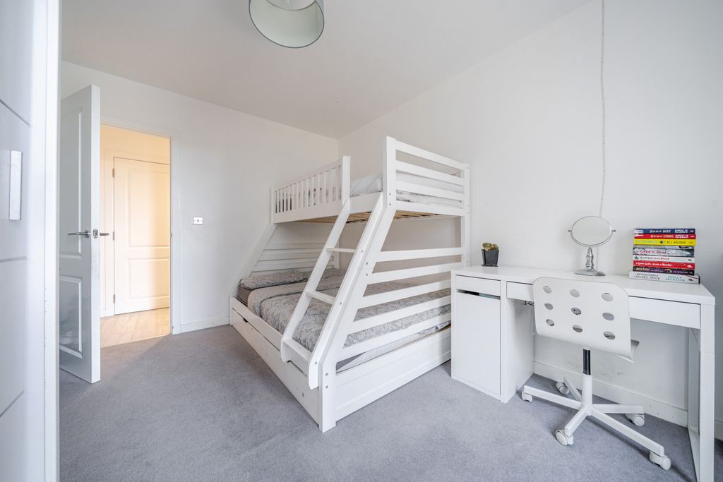 Additional image 12 of 3 bed flat for saleRegal Walk, Bexleyheath DA6