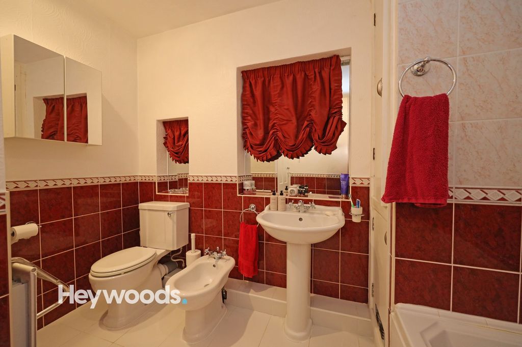 Additional image 15 of 6 bed semi-detached house for saleKingsway West, Westlands, Newcastle Under Lyme ST5