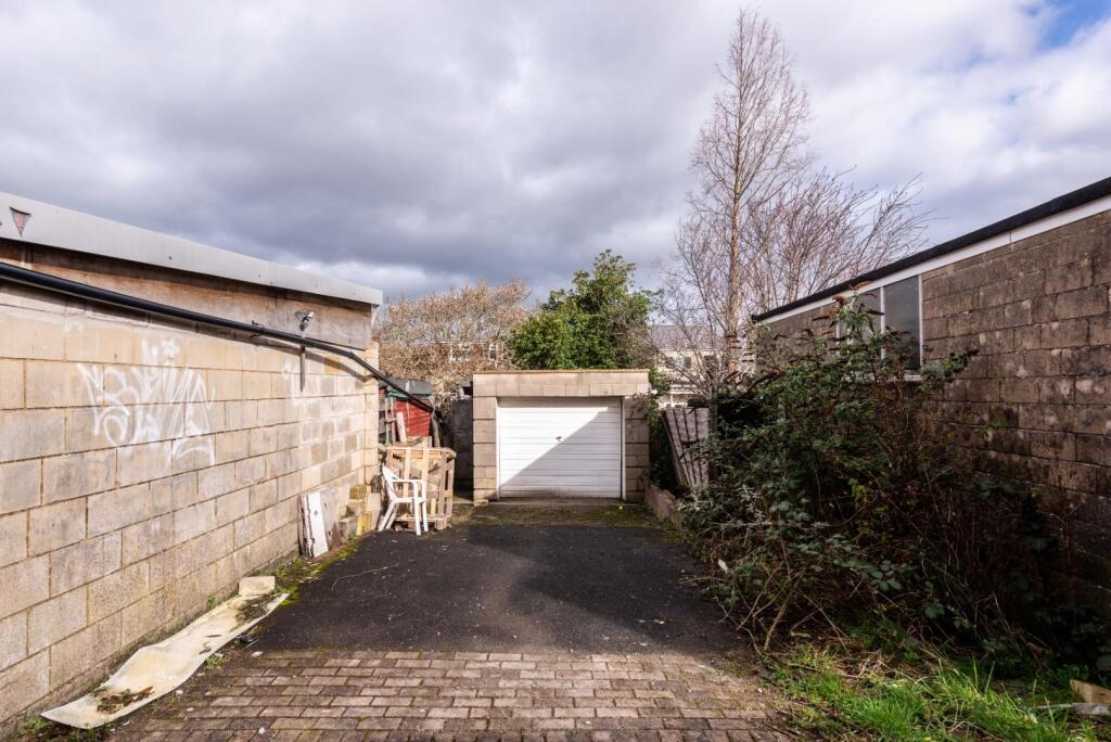 Additional image 2 of Lymore Avenue, Oldfield Park, Bath