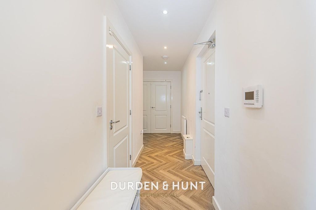 Additional image 5 of 2 bed flat for saleFinlay Gardens, Hornchurch RM12