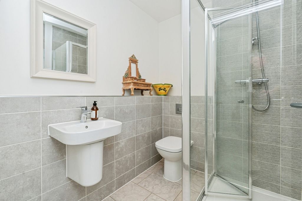 Additional image 15 of 5 bed detached house for saleHospital Road, Wellesley, Aldershot, Hampshire GU11