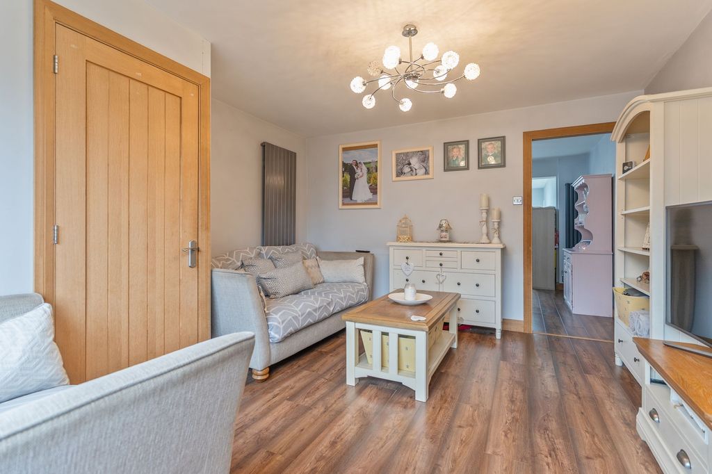Additional image 3 of 3 bed semi-detached house for saleRedwood Close, Caerleon NP18