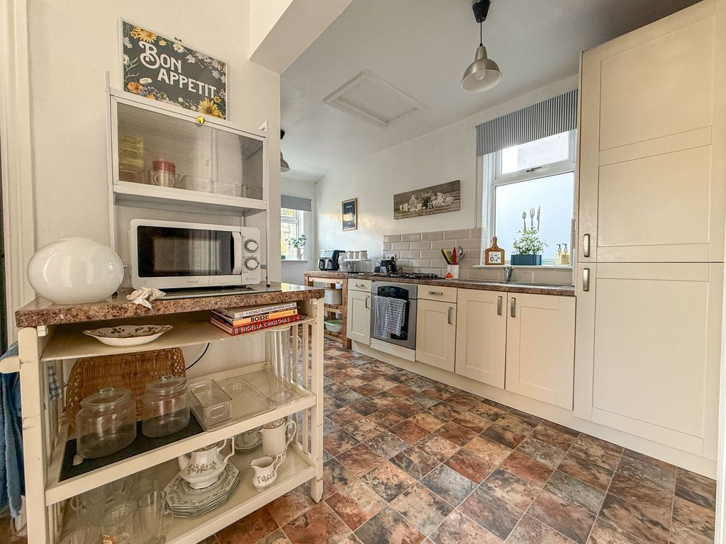 Additional image 3 of 2 bed flat for saleBorough Road, Tranmere, Wirral CH42