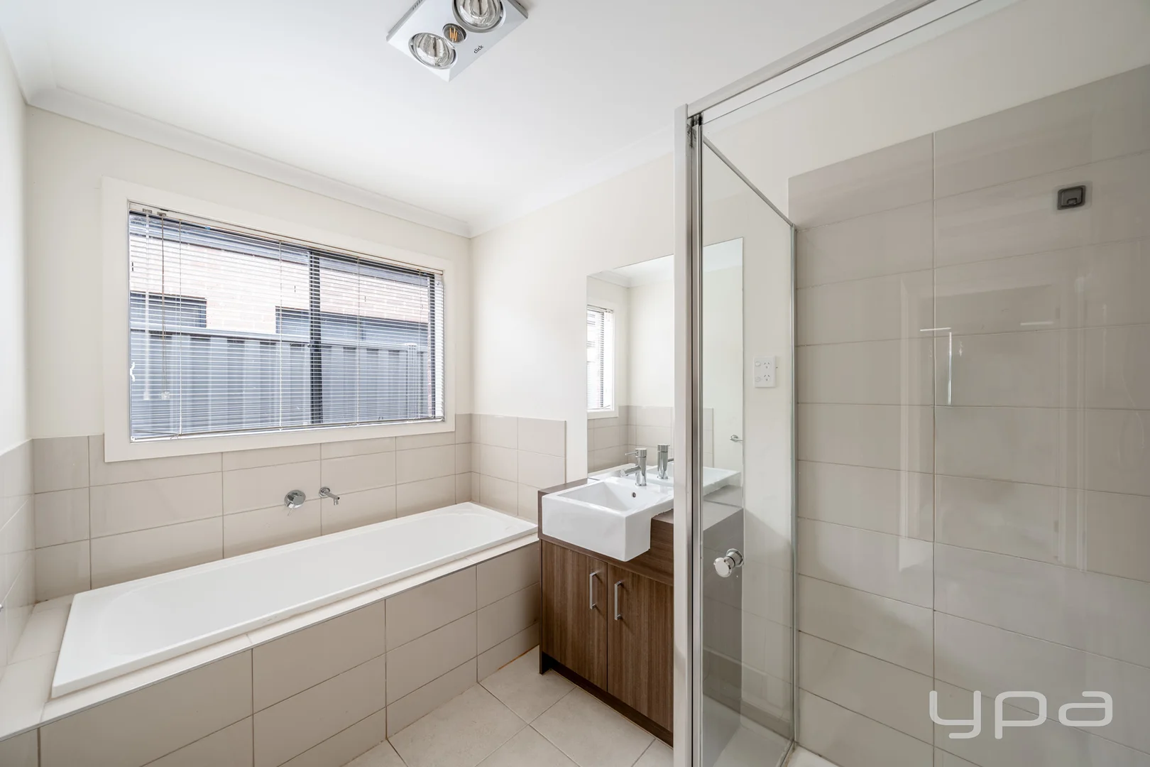 Additional image 5 of 6 Ixora Crescent, Manor Lakes VIC 3024