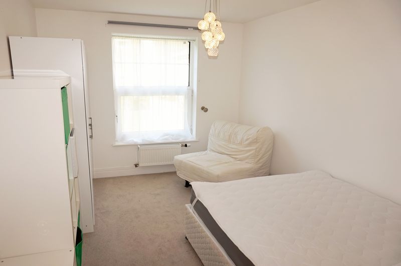 2 bed flat for saleWeir Road, Bexley DA5 photo 5