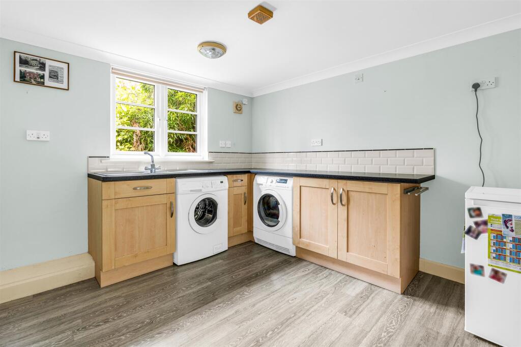 Additional image 8 of Mandeville Rise, Welwyn Garden City