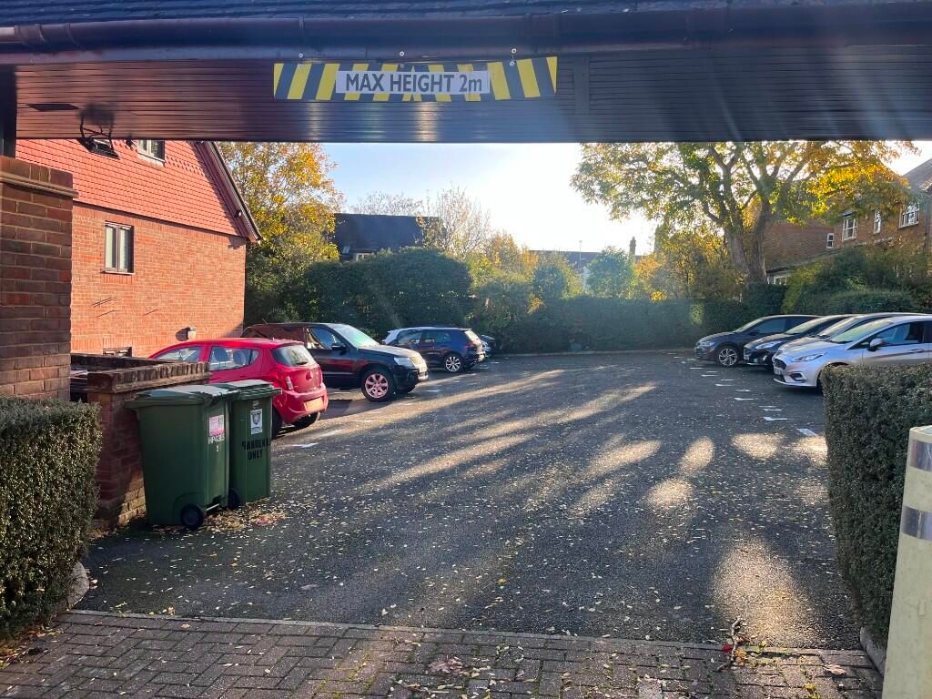 Additional image 4 of 2 bed flat for salePark View Court, Park View Road, Berkhamsted, Hertfordshire HP4