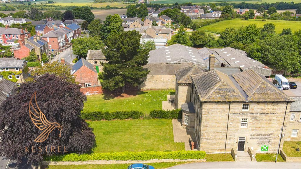Additional image 21 of 6 bed property for saleHall Gardens, Brierley, Barnsley S72