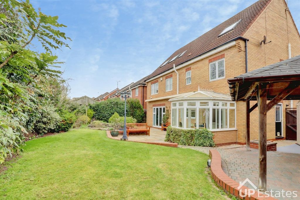 Additional image 2 of 7 bed detached house for saleSnowdrop Close, Bedworth CV12