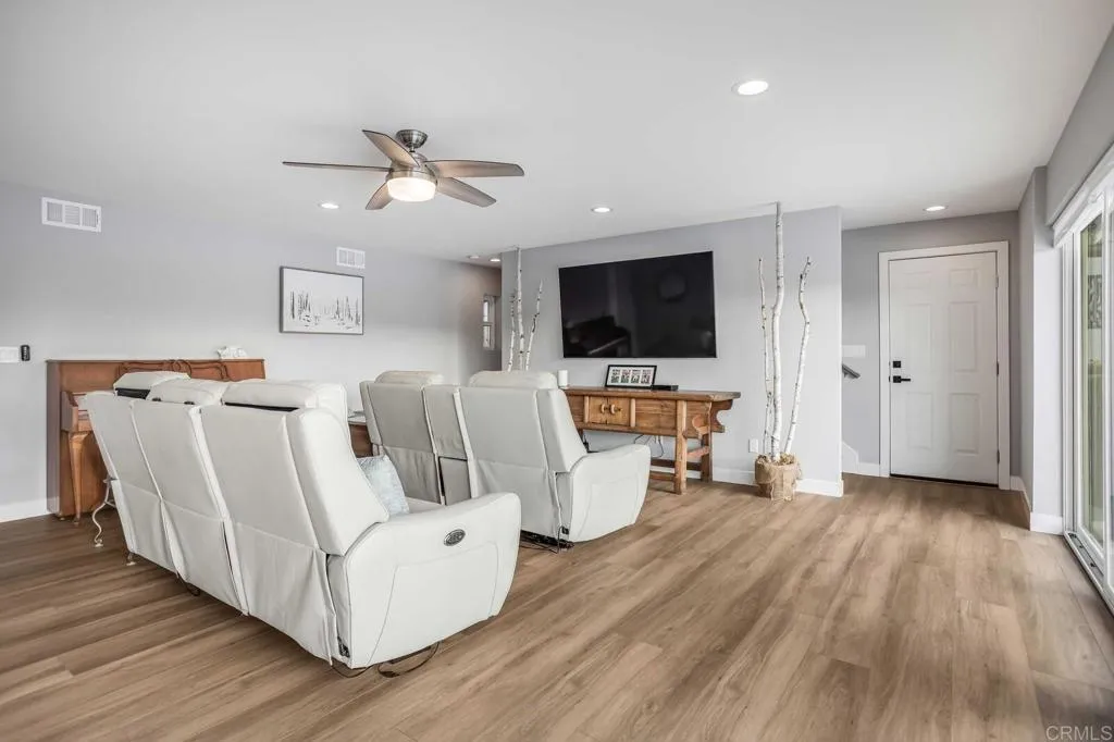 Additional image 118 of 2203 Cameo Road, Carlsbad, CA 92008