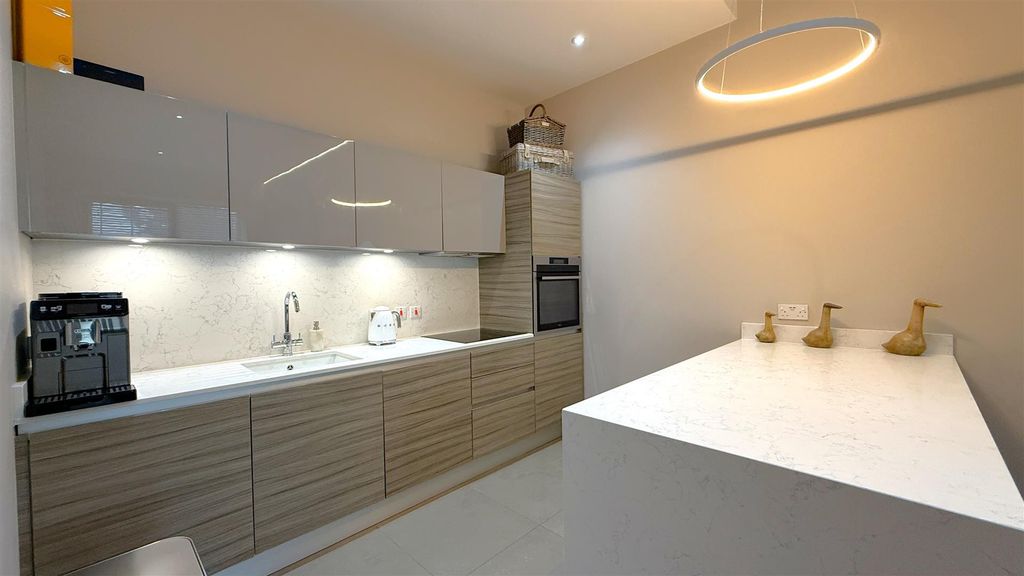 Additional image 6 of 2 bed flat for saleThe Franklin, Bournville Lane, Birmingham B30