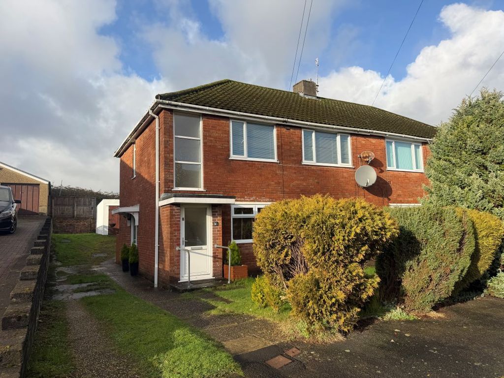 2 bed flat for sale8 Furze Crescent, Morriston, Swansea, West Glamorgan SA6