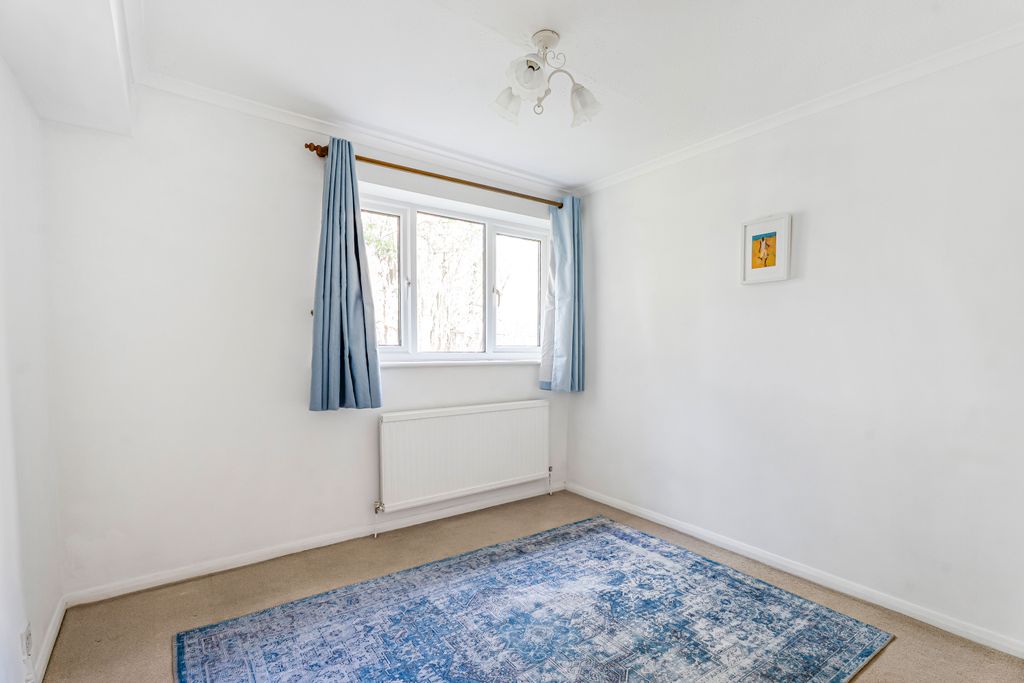 Additional image 5 of 2 bed flat for saleSt Johns Well Court, Berkhamsted HP4
