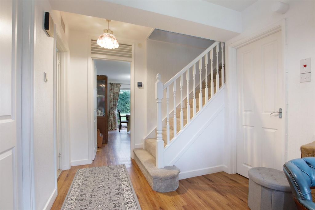 Additional image 2 of 4 bed detached house for salePennine Drive, Altrincham WA14