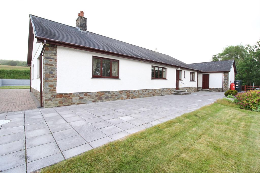 Additional image 23 of 3 bed detached bungalow for saleMaerdy Road, Betws, Ammanford SA18