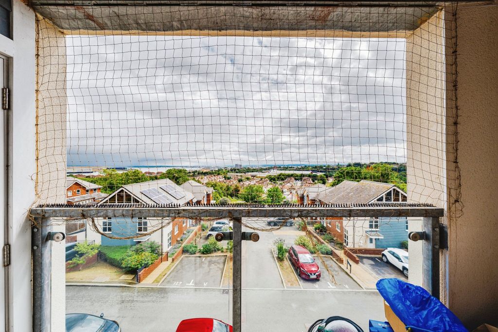Additional image 3 of 2 bed flat for saleMorris Drive, Belvedere DA17