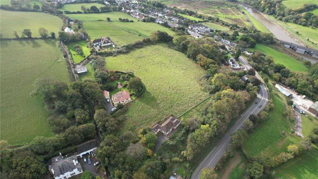 4 bed bungalow for saleHammetts Lane, Bishops Tawton, Barnstaple, North Devon EX32
