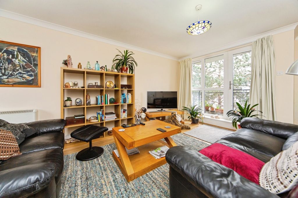 Additional image 5 of 3 bed flat for salePriory Wharf, Birkenhead CH41