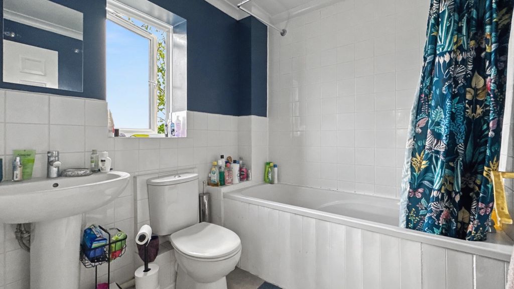 Additional image 15 of 5 bed detached house for saleCranesbill Drive, Bure Park, Bicester OX26