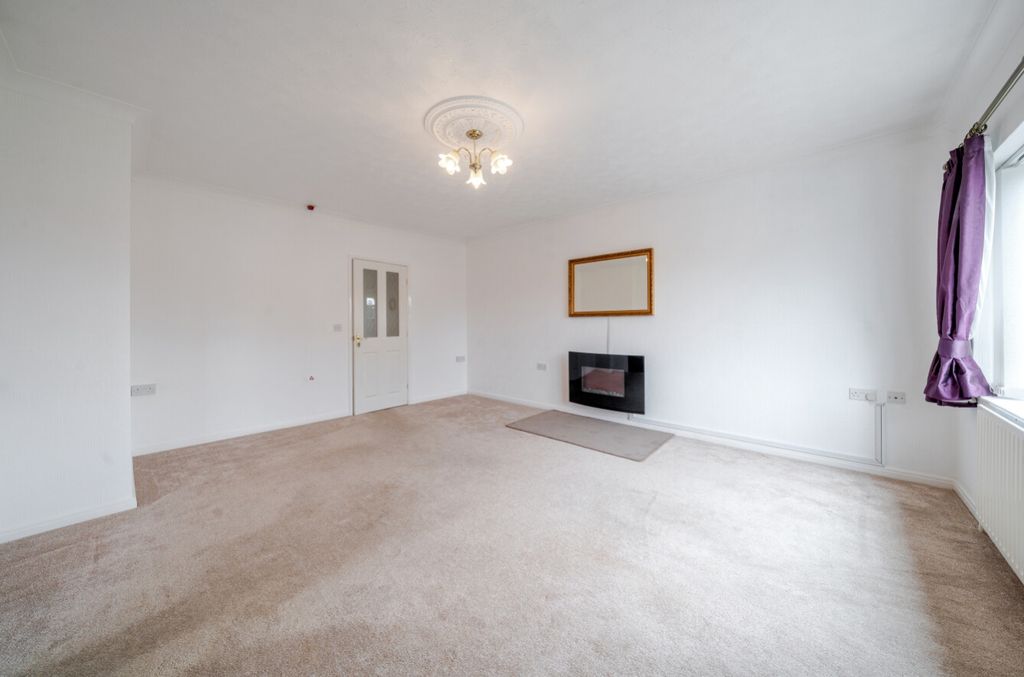 Additional image 3 of 2 bed flat for saleBriar Lane, Grimsby, Lincolnshire DN33