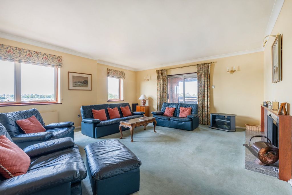 Additional image 9 of 3 bed flat for saleMaltsters Way, Oulton Broad NR32