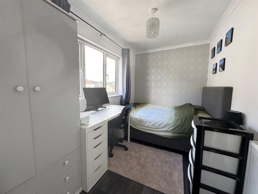 Additional image 16 of 4 bed semi-detached house for saleGlynde Road, Bexleyheath DA7
