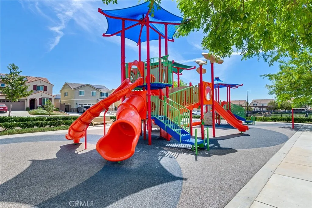 Additional image 32 of 17024 Red Tail Lane, Fontana, CA 92336