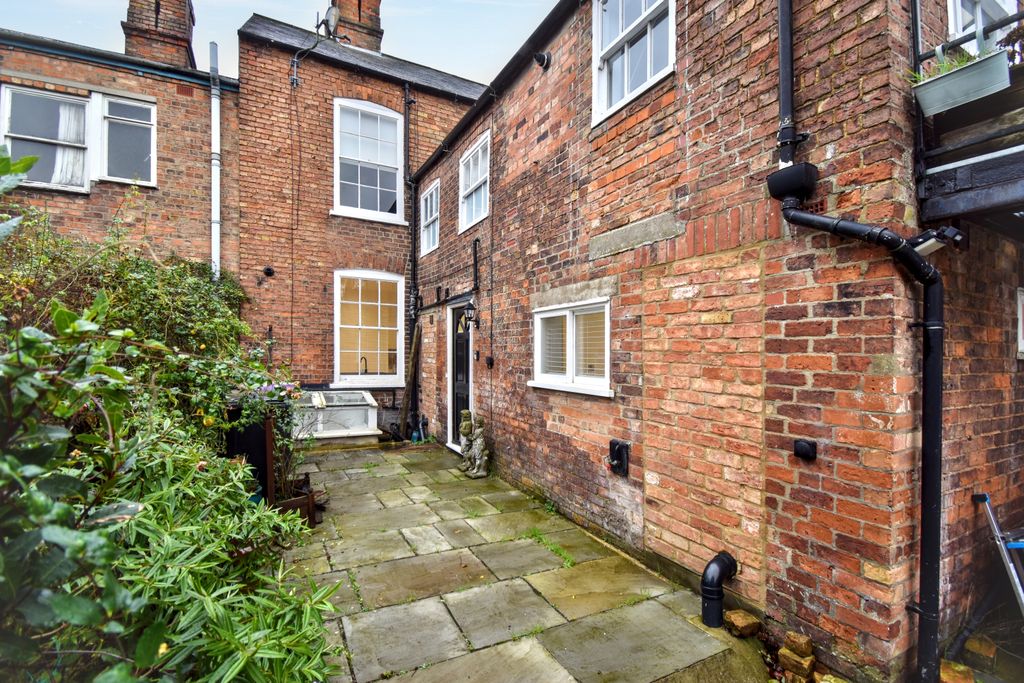 Additional image 13 of 2 bed maisonette for sale35A George Street, Louth LN11