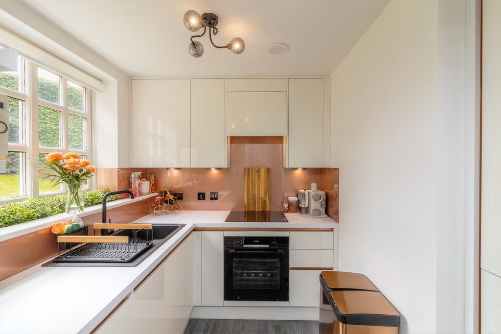 Additional image 2 of 1 bed flat for saleCollege House, Huddersfield Road, Barnsley S75