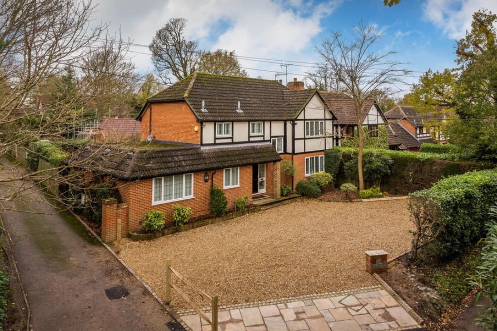 Additional image 2 of 4 bed detached house for saleHarriotts Lane, Ashtead KT21
