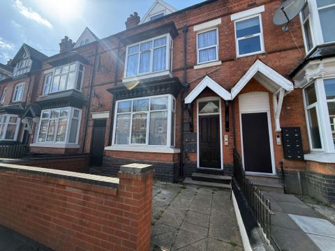 Stirling Road, Edgbaston, Birmingham B16, Studio to rent