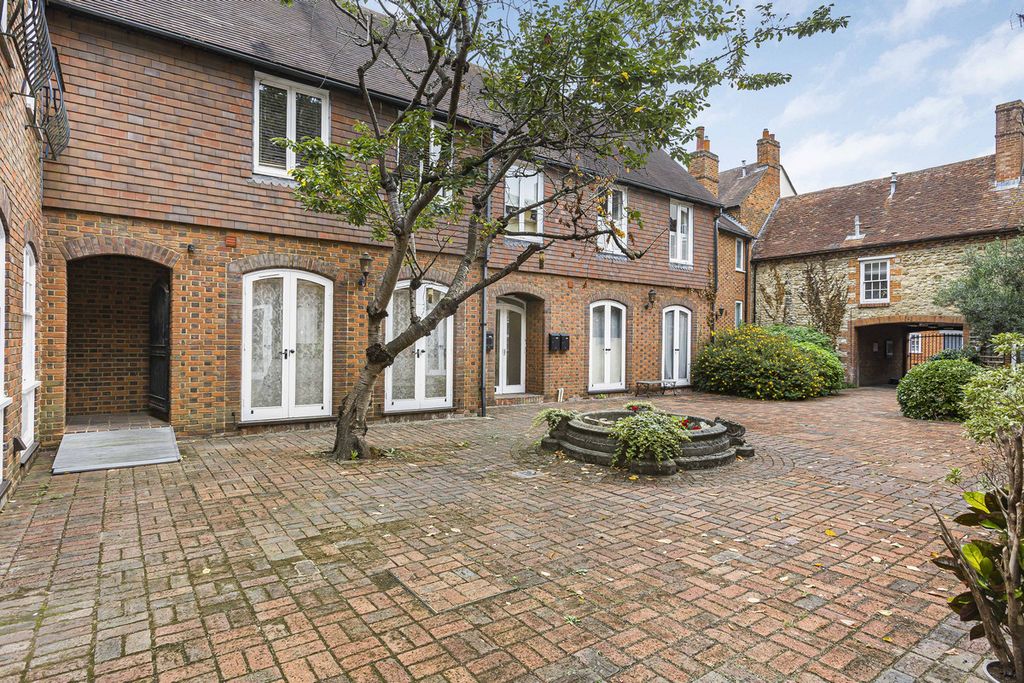 Additional image 13 of 2 bed flat for saleLombard Street, Abingdon OX14