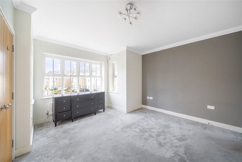 Additional image 6 of 4 bed detached house for saleDeveraux Close, Beckenham BR3