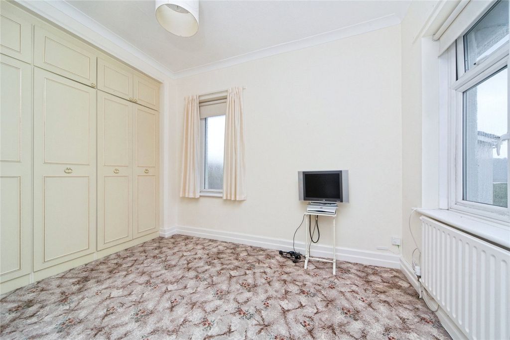 Additional image 18 of 2 bed flat for saleWarren Drive, Deganwy, Conwy LL31