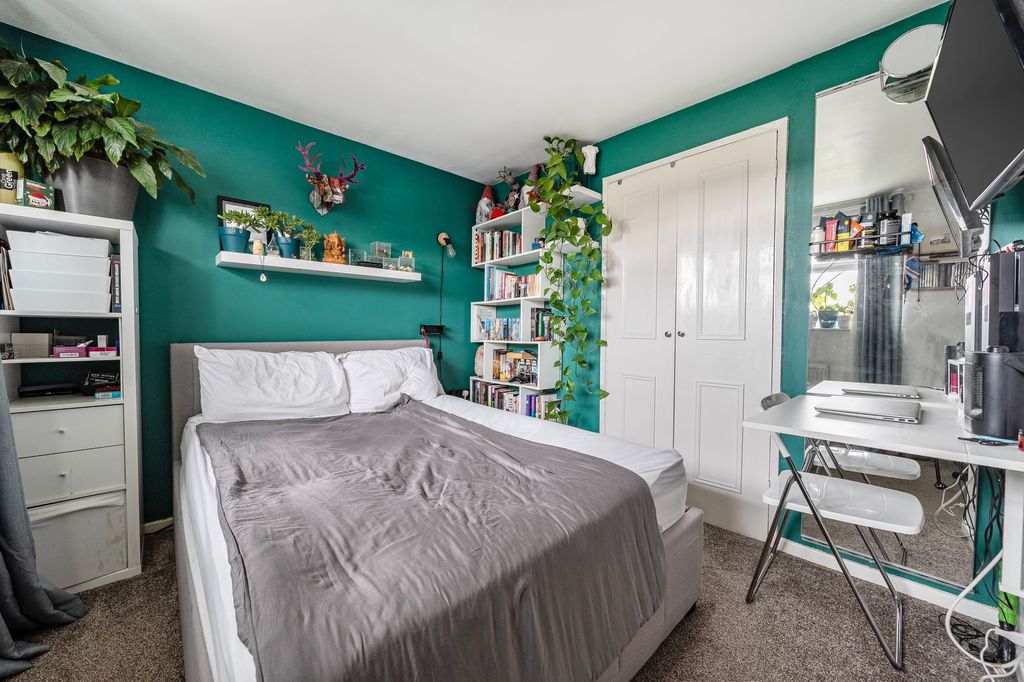 Additional image 13 of 3 bed terraced house for saleDartmouth Walk, Basingstoke RG22