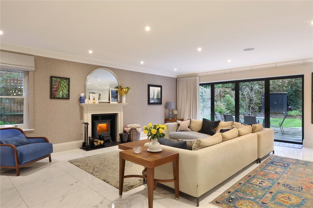 Additional image 11 of 6 bed detached house for saleGregories Farm Lane, Beaconsfield, Buckinghamshire HP9