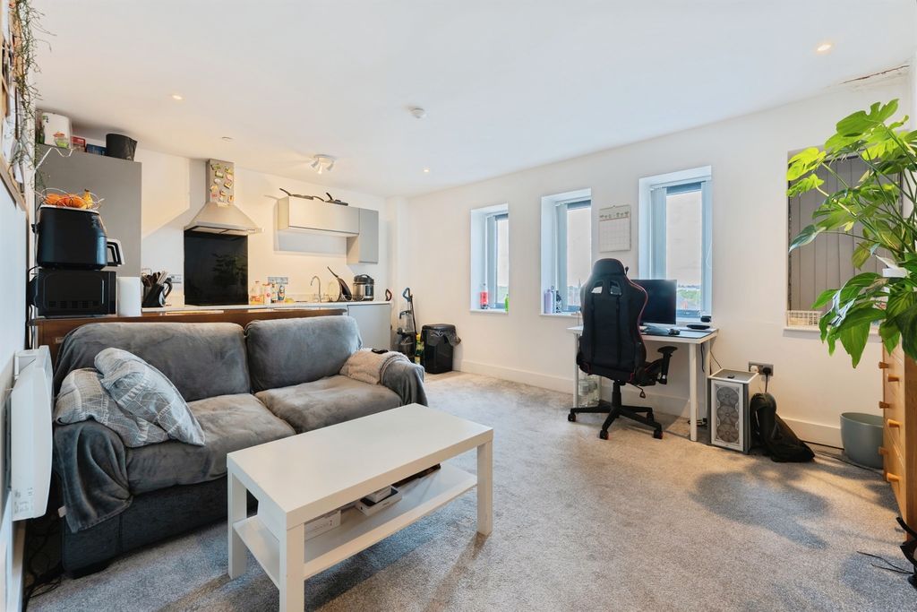 Additional image 5 of 1 bed flat for saleOliver Street, Birkenhead CH41