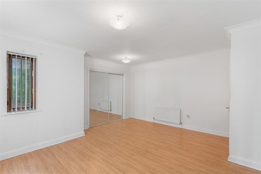 Additional image 7 of 2 bed flat for saleHornbeam Close, Banbury OX16