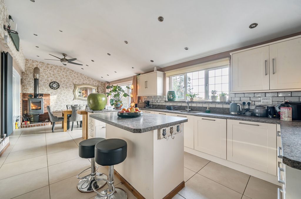 Additional image 4 of 4 bed detached house for saleBridge Road, Aldershot, Hampshire GU11