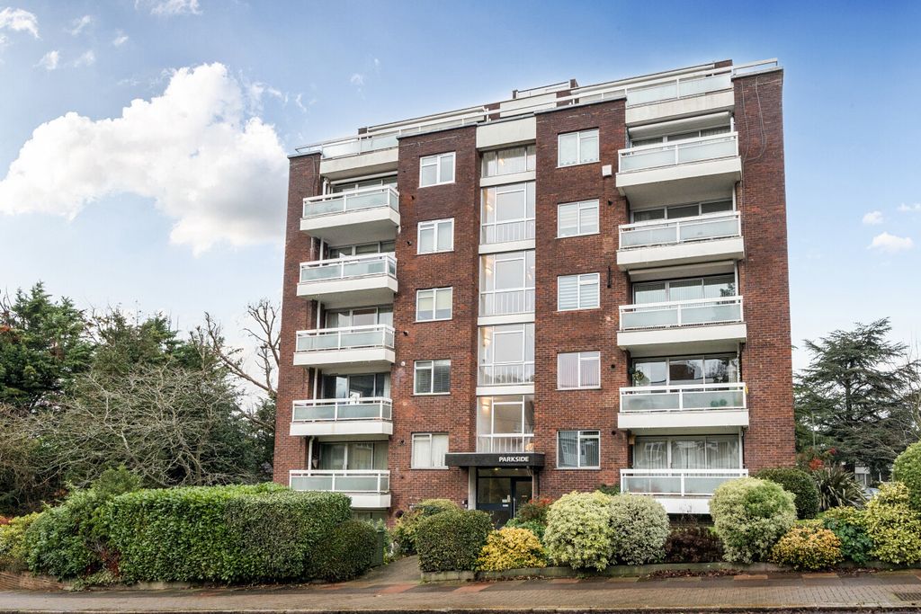 Additional image 5 of 3 bed flat for saleParkside, Court Downs Road, Beckenham BR3