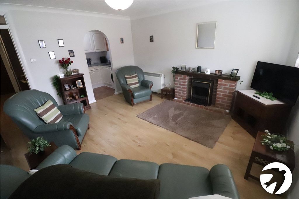 Additional image 2 of 2 bed flat for saleCheshunt Road, Belvedere DA17