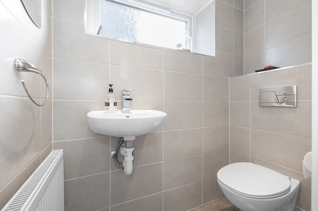 Additional image 8 of 3 bed detached house for sale18 Baberton Mains Wood, Edinburgh EH14