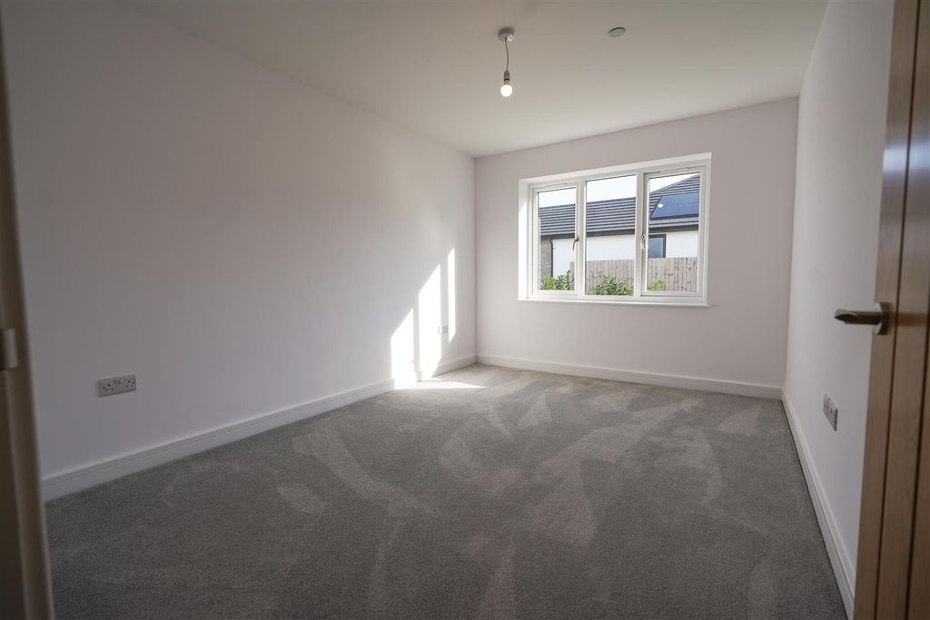 Additional image 20 of 3 bed detached bungalow for saleGolwg Y Garreg Las, Ammanford SA18