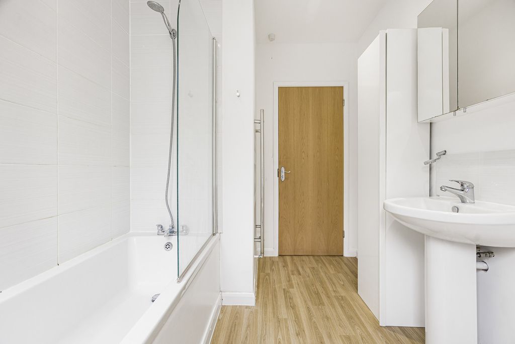 Additional image 11 of 2 bed flat for saleLombard Street, Abingdon OX14