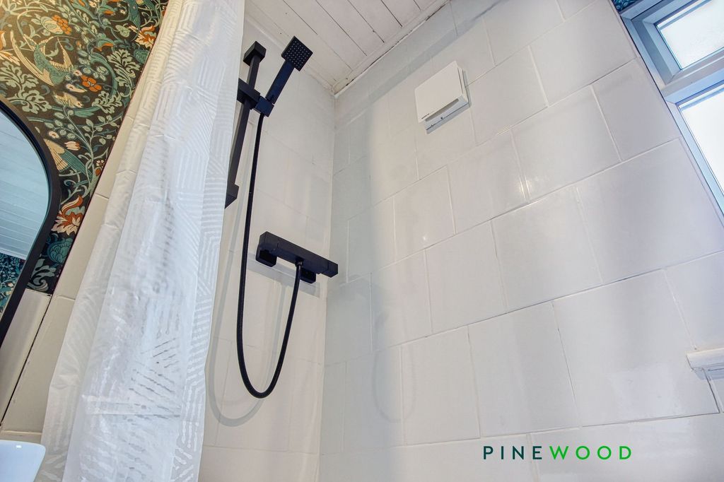 Additional image 19 of 3 bed semi-detached house for saleGloucester Road, Newbold, Chesterfield, Derbyshire S41