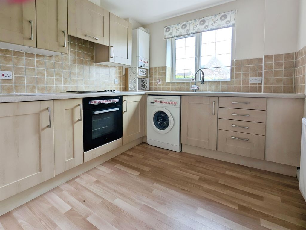 Additional image 3 of 2 bed flat for saleMill View Road, Beverley HU17