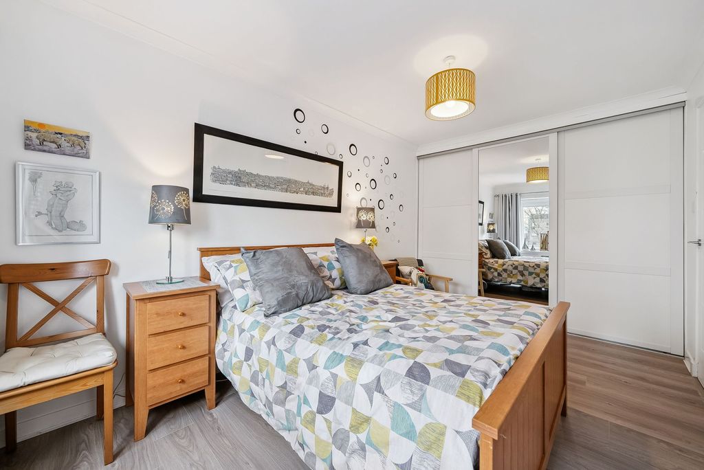 Additional image 4 of 2 bed semi-detached house for sale2 Millborne Mews, 91A Sinclair Street, Helensburgh G84