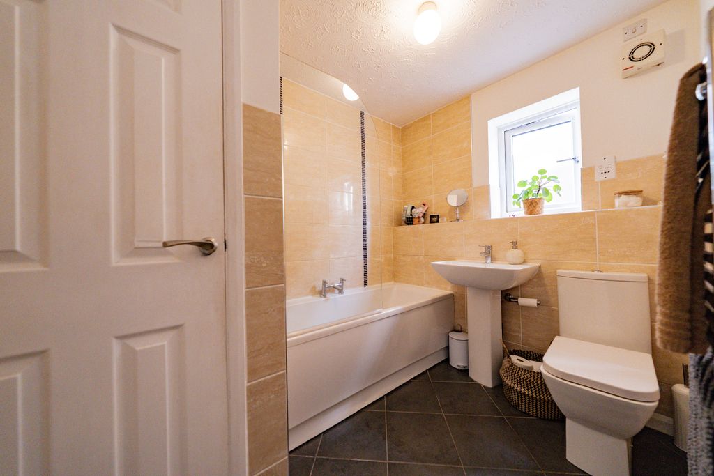 Additional image 26 of 4 bed detached house for saleChambers Close, Markfield, Leicester, Leicestershire LE67